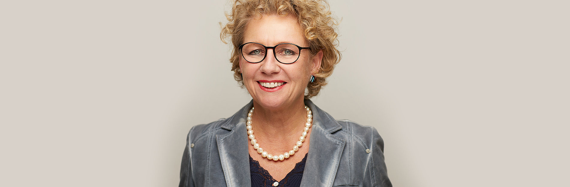 Dr. Susanne Asche